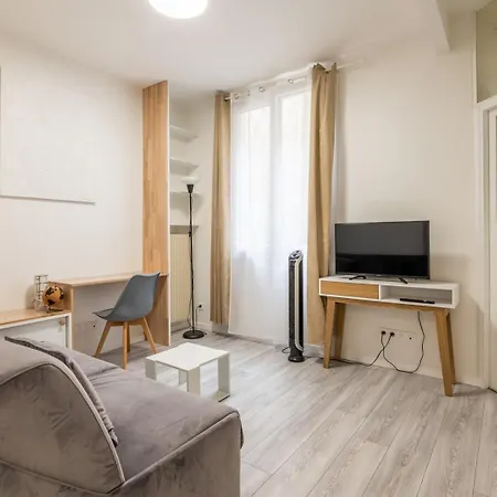 Quiet, Minimalist In 16th - 2min From Metro